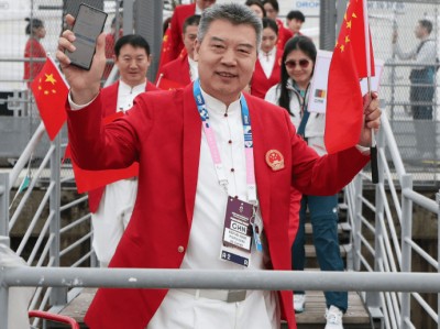 江南体育-克鲁灵特连战获胜，主教练期许球员继续发挥