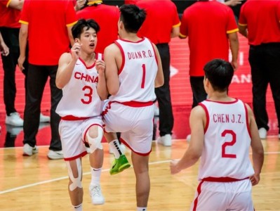江南体育-中国男篮集体发挥战胜激烈对手