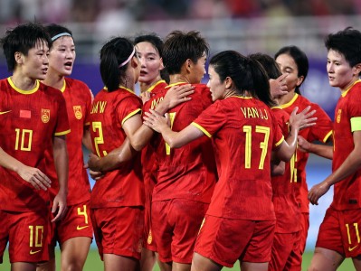 江南体育-国际女足友谊赛取胜，中国队士气高昂