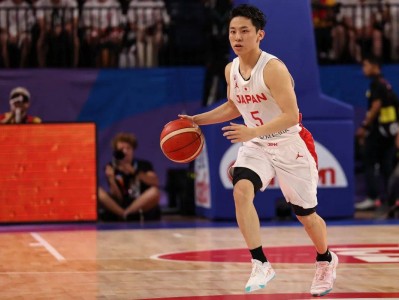 江南体育-CBA联赛迎来新一轮转播合同，吸引更多财团和球星加盟