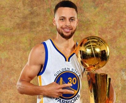 勇士队再度夺得总冠军，库里成为MVP