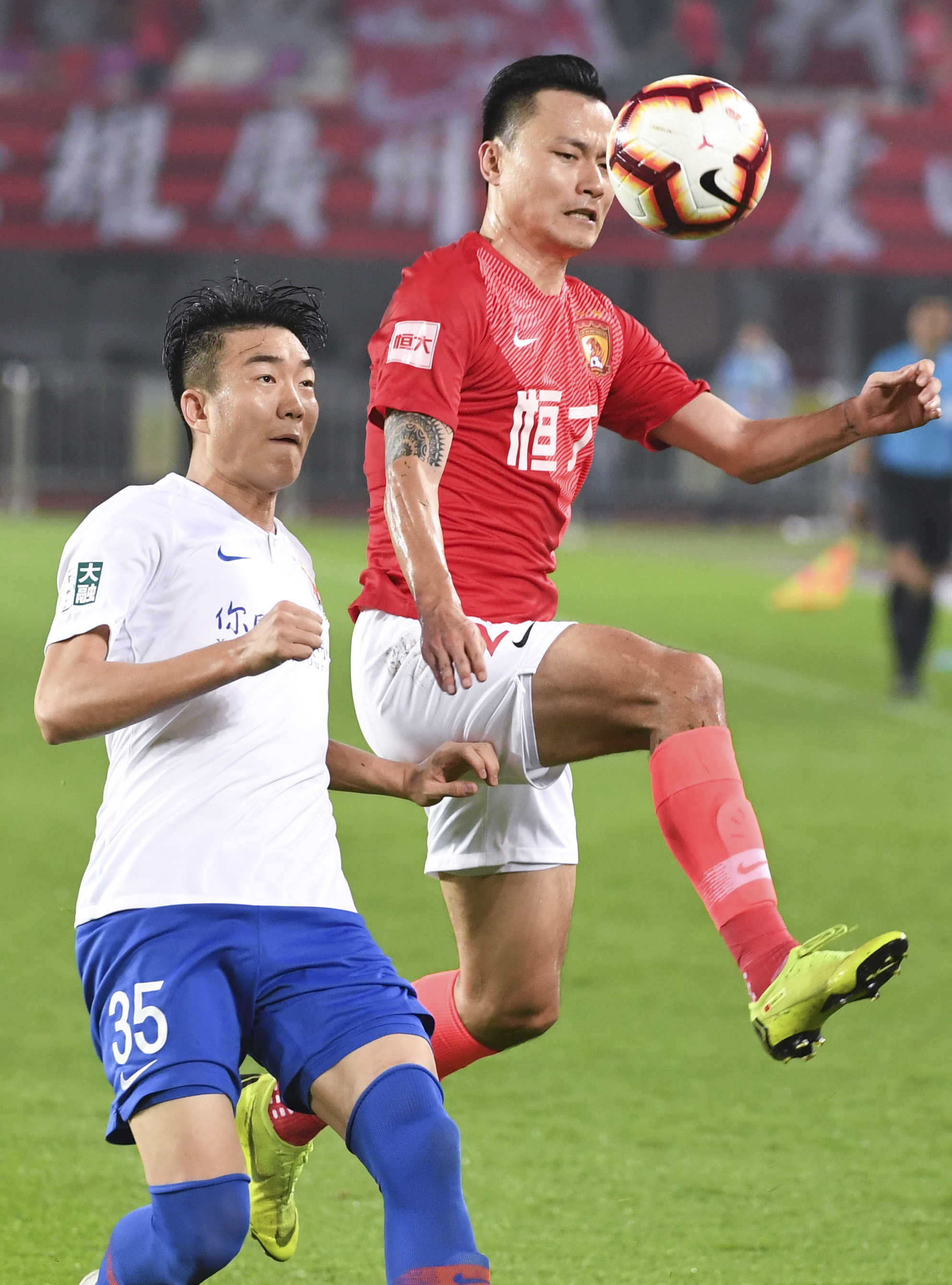恒大主场战胜鲁能，实现两连胜