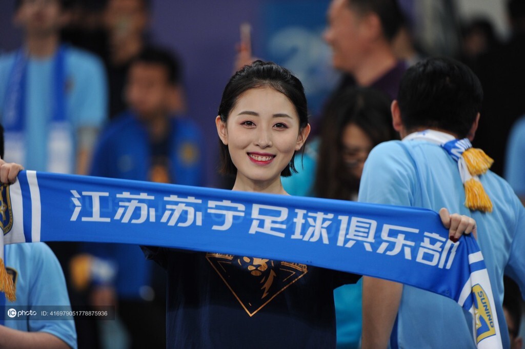 江苏苏宁击败大连一方，保持不败进步势头
