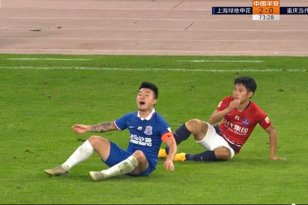 绿地申花客场成功扳回，火速发起逆转猛烈进攻