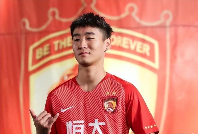 球员技术精湛，斗志昂扬气势如虹