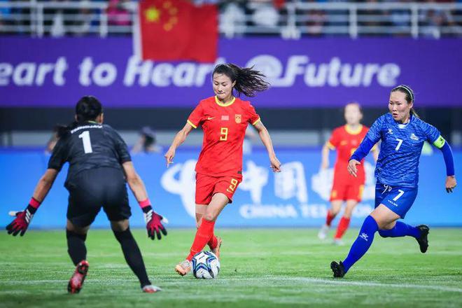 智利女足狂胜对手，展现实力