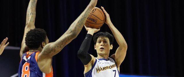 CBA老板出征NBA请樱花赛场护铁