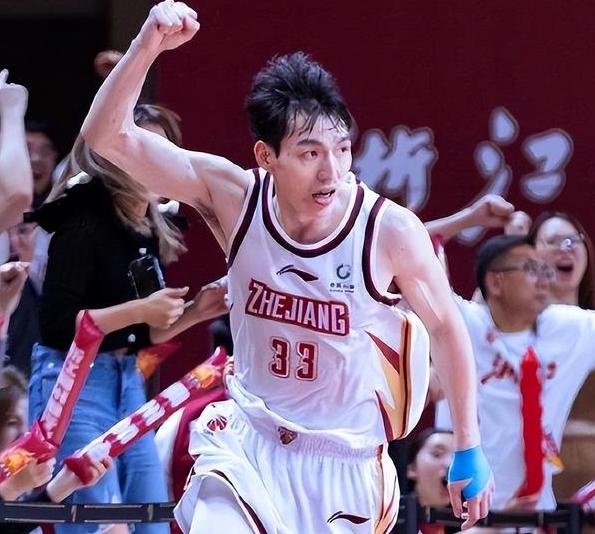 浙江男篮高效进攻，场场取胜！