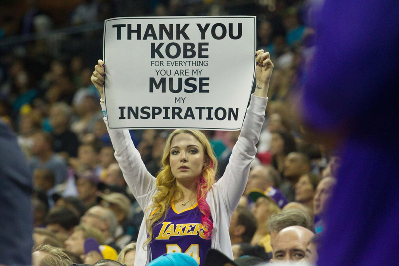 NBA巨星集结参加慈善赛，球迷热情支持