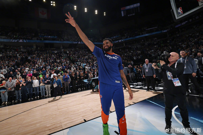 NBA纽约尼克斯换帅，新教练争夺新赛季季后赛资格